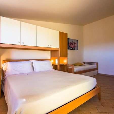 Appartamenti E Affittacamere Le Due Ruote Alberese Chambre photo
