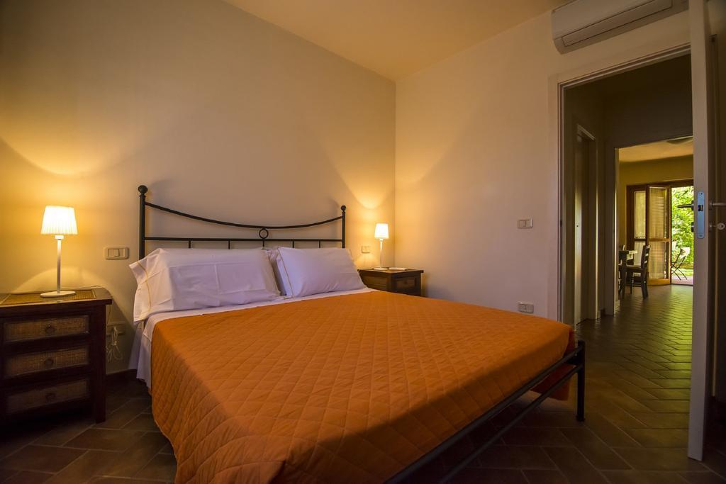 Appartamenti E Affittacamere Le Due Ruote Alberese Extérieur photo